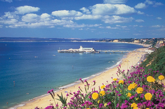 Dickinsons Travel Coach Holidays and Day Trips - Bournemouth
